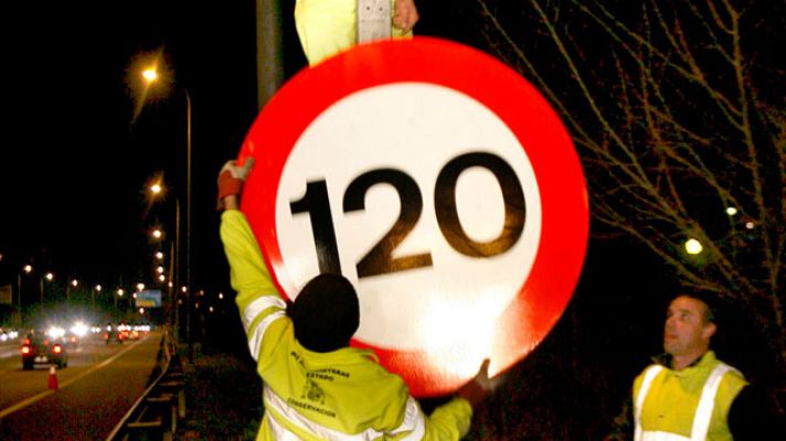 Telediario 1 - Telediario 2 en 4' - 24/06/11