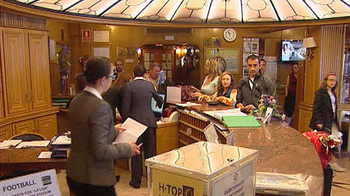 Telediario 1 - ¿Playa o montaña?