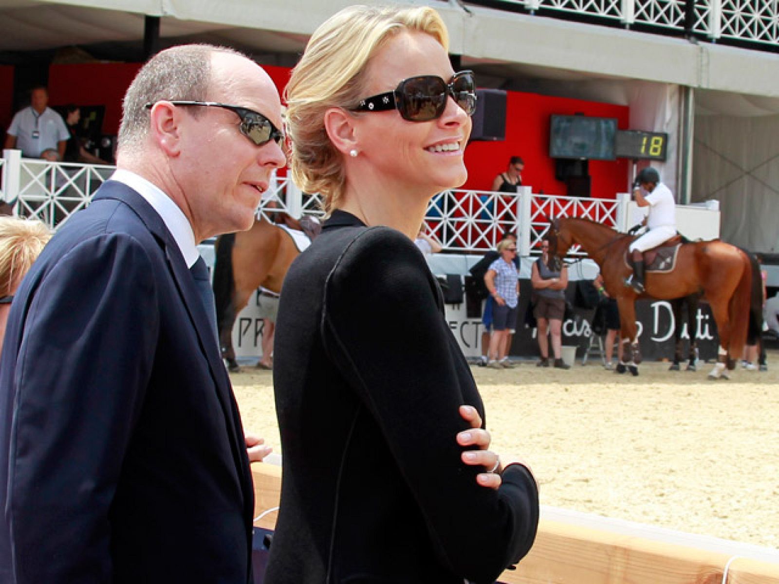 La mañana de La 1 - Entrevista a Alberto de Mónaco y Charlene antes de su boda - La mañana | Ver