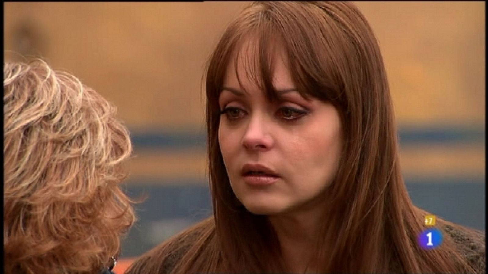 Soy tu dueña - Capítulo 90 - Valentina piensa que la muerte de Benita no fue un accidente - Ver ahora