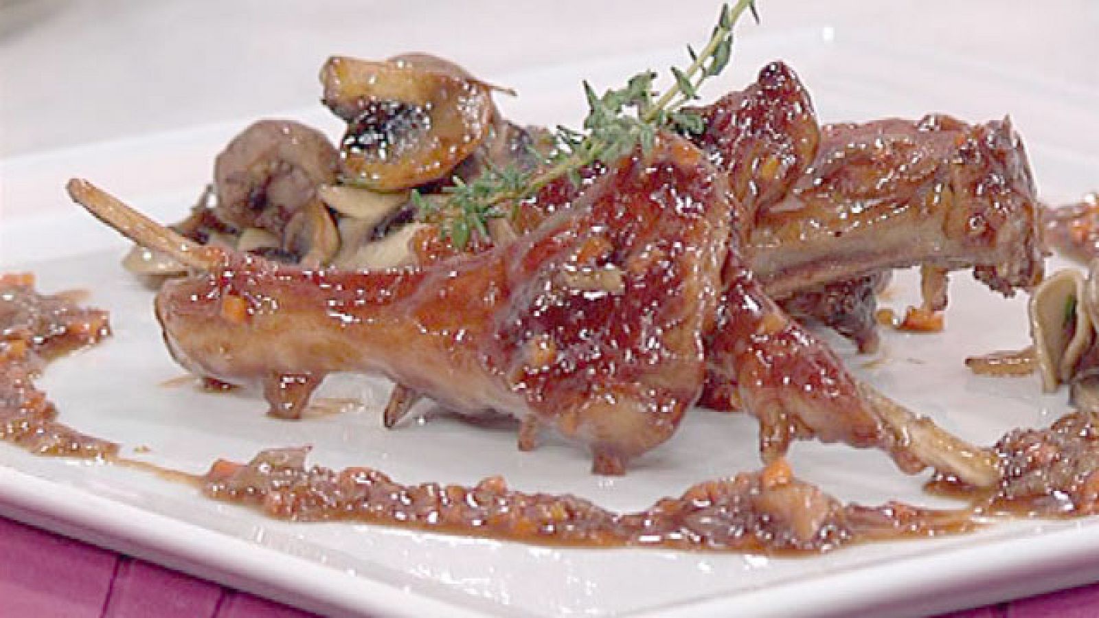 Chuletillas de cordero con champiñones al ajillo (30/06/2011)