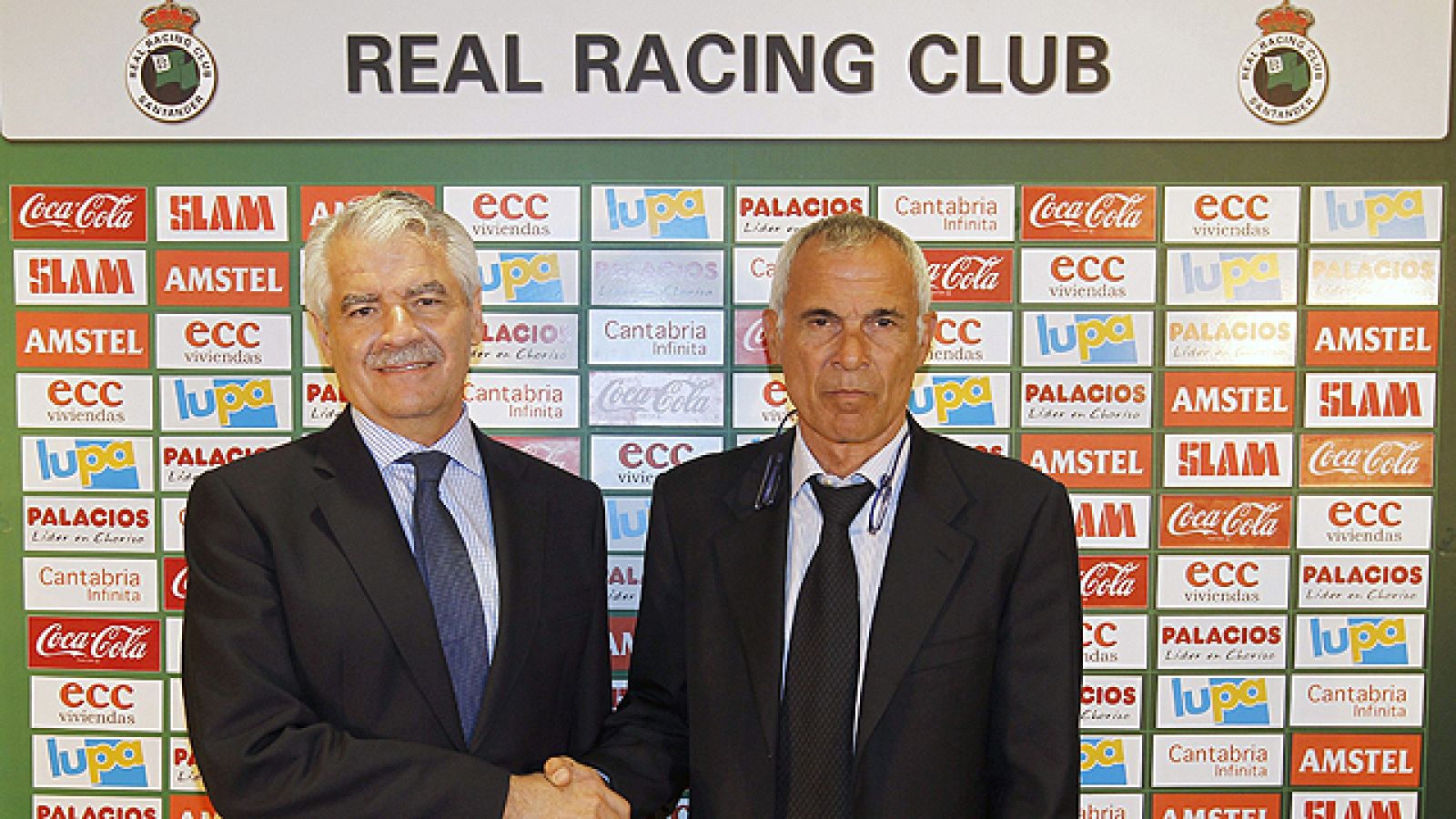 Son días de presentaciones, como las de Cuper en Santander o la del nuevo presidente del Betis, de despedidas, como la de Gordillo o Sergio Sánchez, y de pedir cuentas, como en Valencia o a aquellos clubes que no están al corriente de sus pagos en el