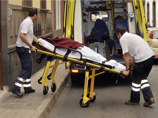 Telediario 1 - Cierran residencia en Gran Canarias