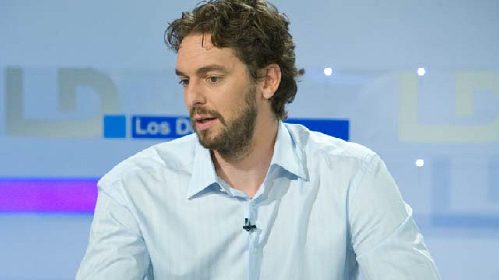 El pivot de los Lakers Pau Gasol ha dicho en Los Desayunos de TVE que "hay que ver cuanto puede durar el cierre patronal para planificar un poco el año".
