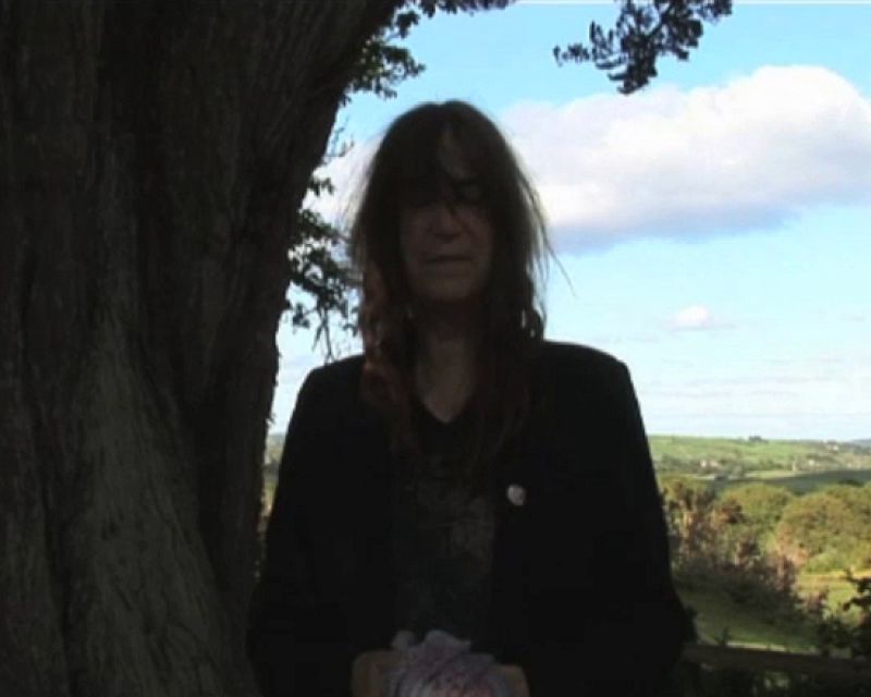 Poetas en un minuto de silencio, una acción solidaria con Lorca - La radio que se ve | Ver