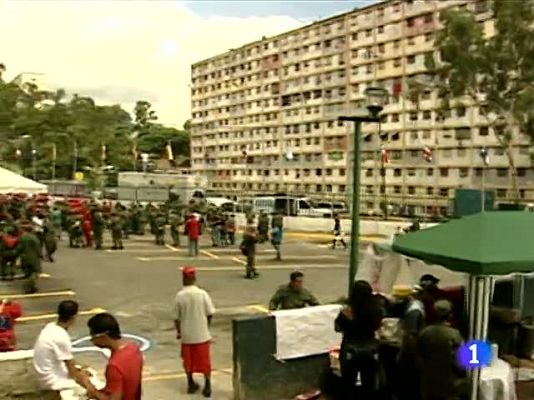 Telediario 1 - Chávez por Twitter