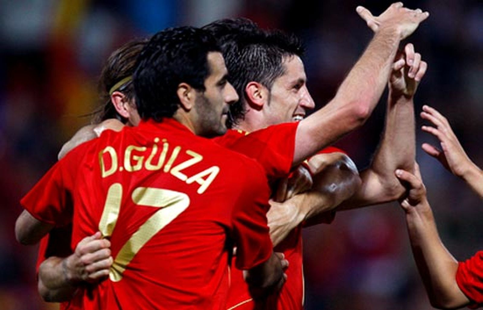 Juan Carlos Rivero y Alfredo Relaño comentan las mejores jugadas al término del partido amistoso entre España y Perú disputado en Huelva.