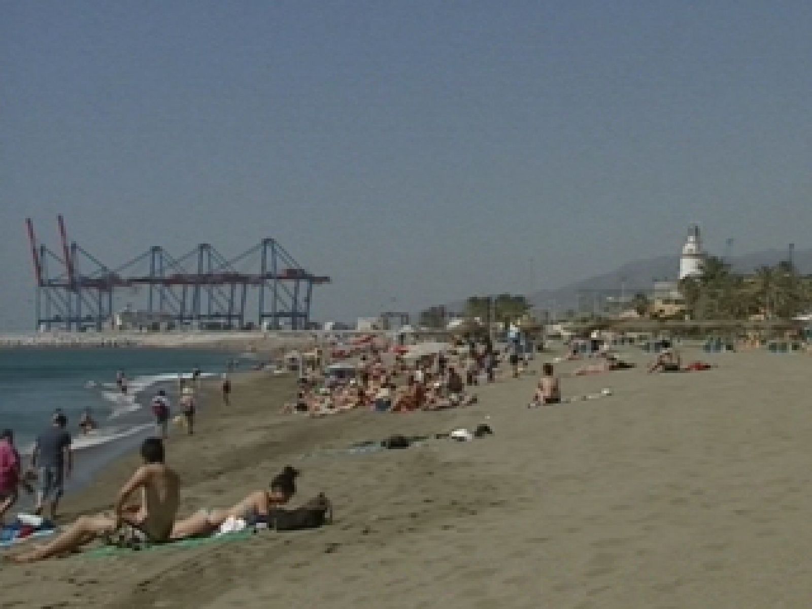 Nubes en Galicia y Castilla y León y despejado en el resto