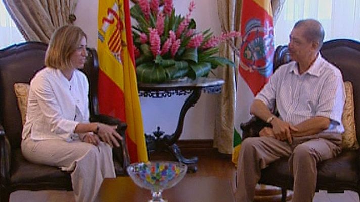 Telediario 1 - Viaje oficial de Carme Chacón a la República de Seychelles