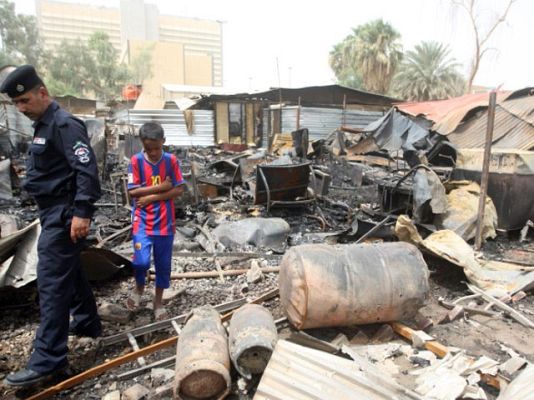  - Decenas de muertos en un doble atentado en Irak