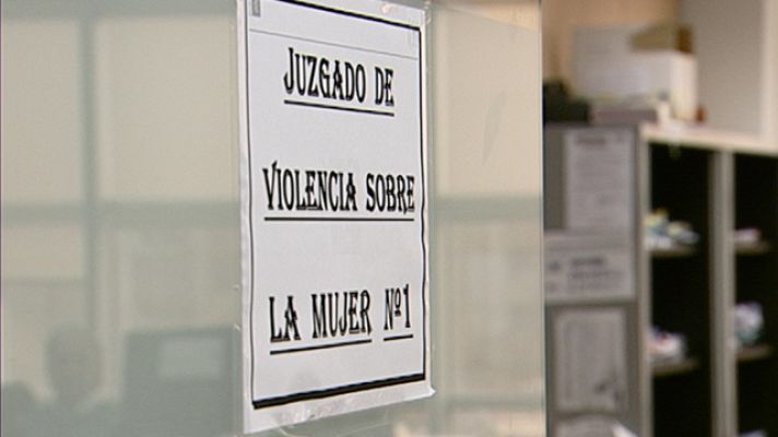 Telediario 1 - Más de 32.000 denuncias