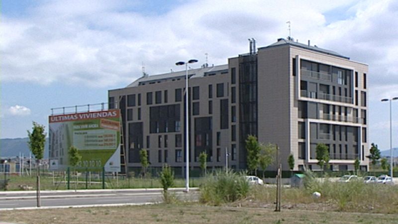 Aumentar las ventas de pisos a extranjeros, una sálida al stock de casas nuevas