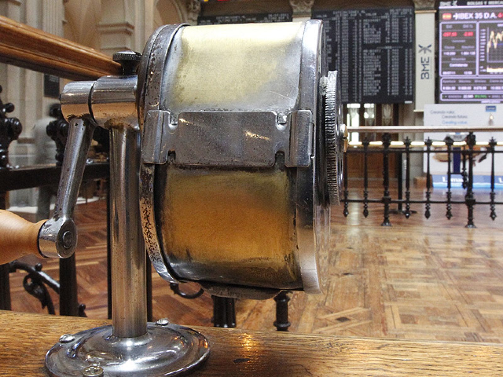 Telediario 2 en cuatro minutos - 06/07/11 | Ver