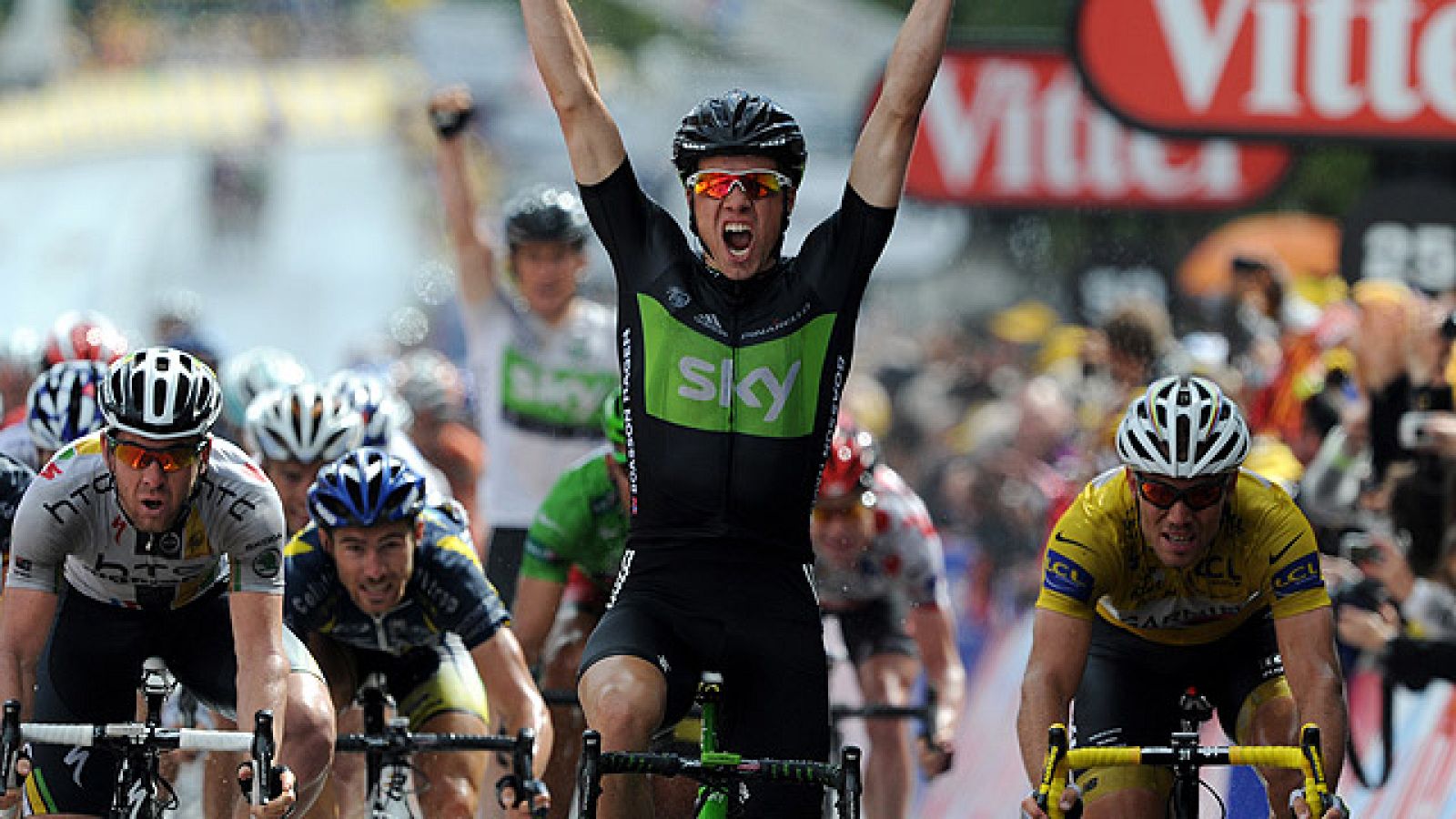 El ciclista noruego Boasson Hagen se ha impuesto en el esprín de la sexta etapa del Tour de Francia 2011, con final en Lisieux.