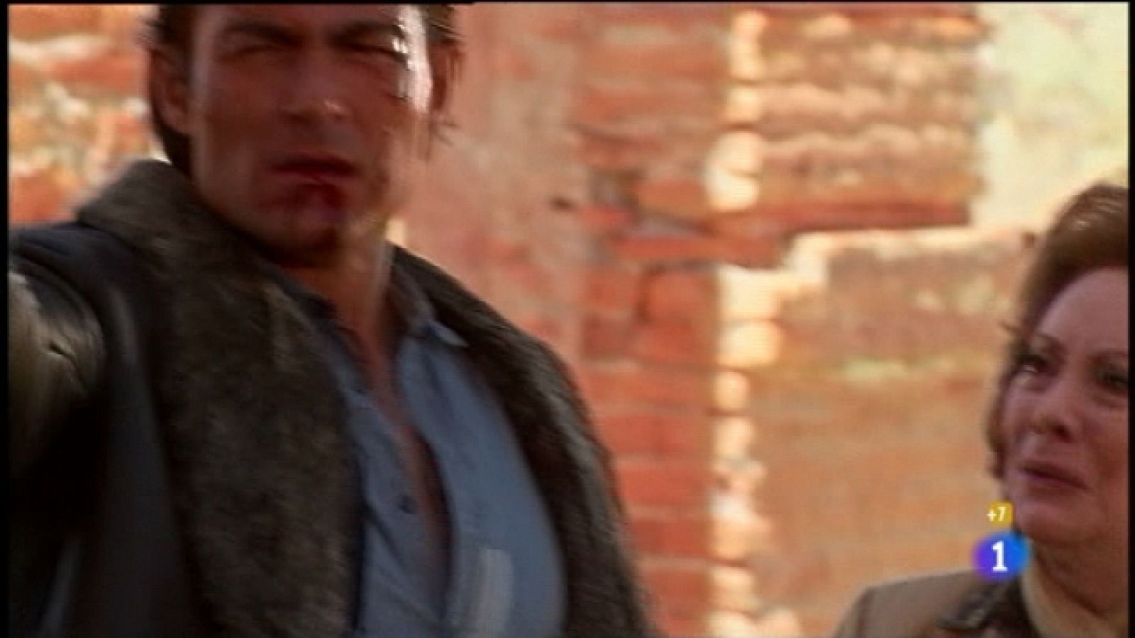 Soy tu dueña - Capítulo 99 -  J. Miguel y Rosendo se enfrentan en una lucha a muerte - Ver ahora