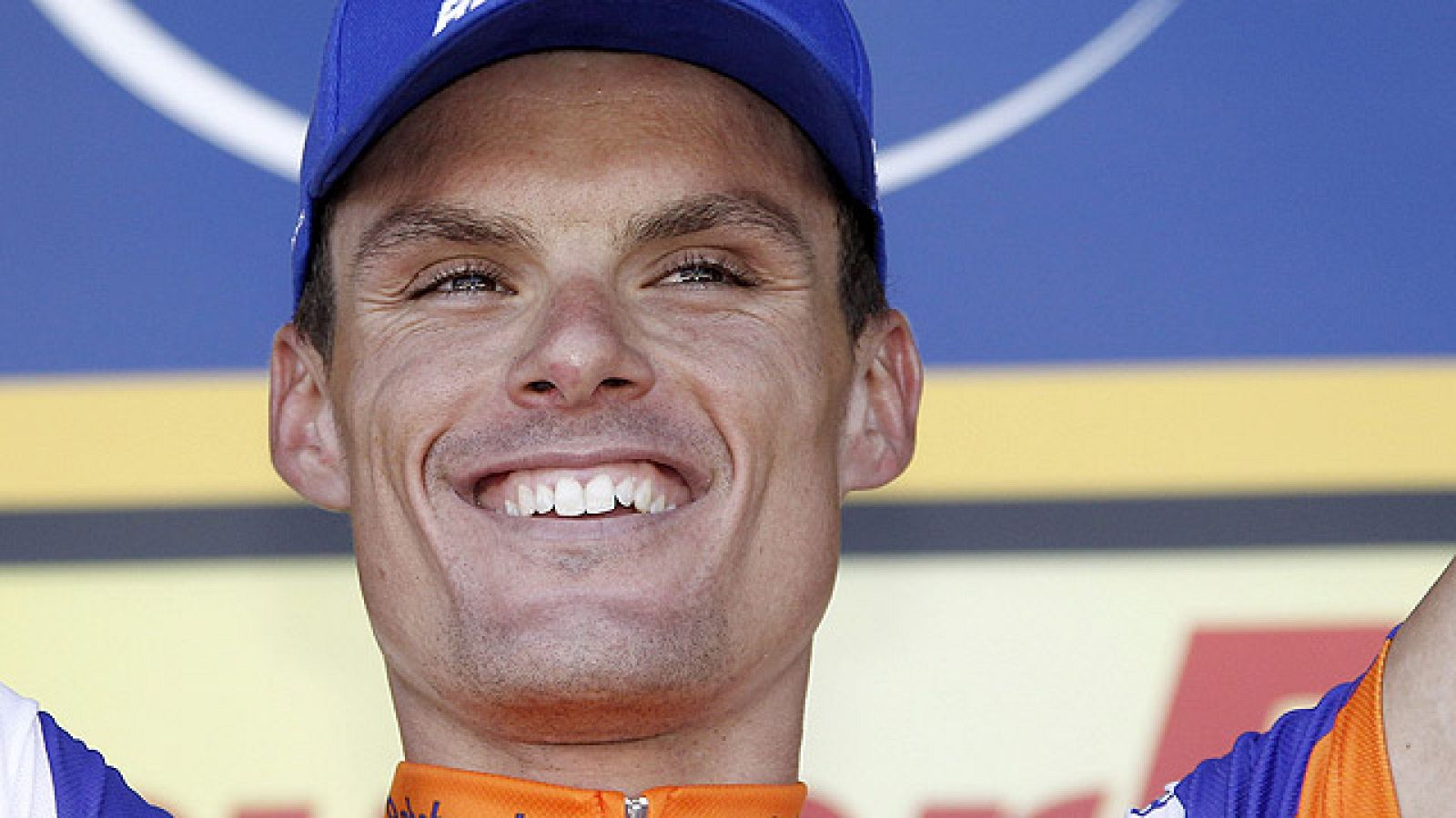 El corredor español de Rabobank Luis León, ganador de la novena etapa del Tour de Francia 2011, relata a TVE sus impresiones acerca de la jornada. "Es un día importante, que debe ser un golpe de moral para Gesink".