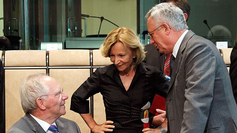 Salgado admite por primera vez que alguna caja española podría suspender los test de estrés