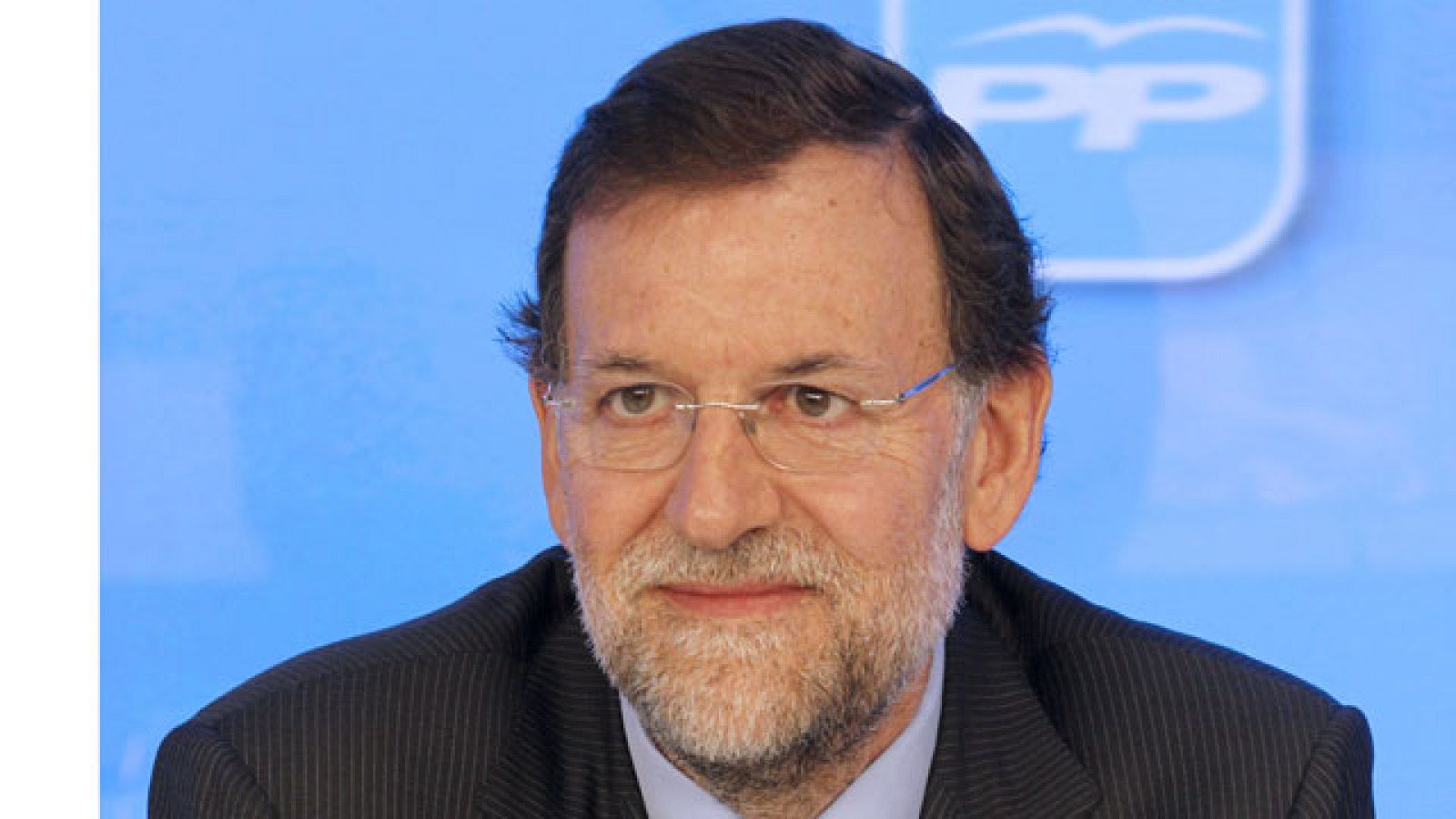 Rajoy afirma que España es "un país solvente" y se ofrece como alternativa
