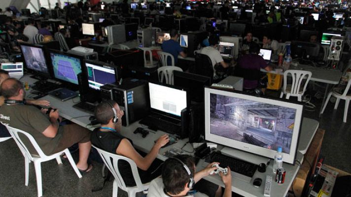 Telediario 1 - Se inicia la Campus Party