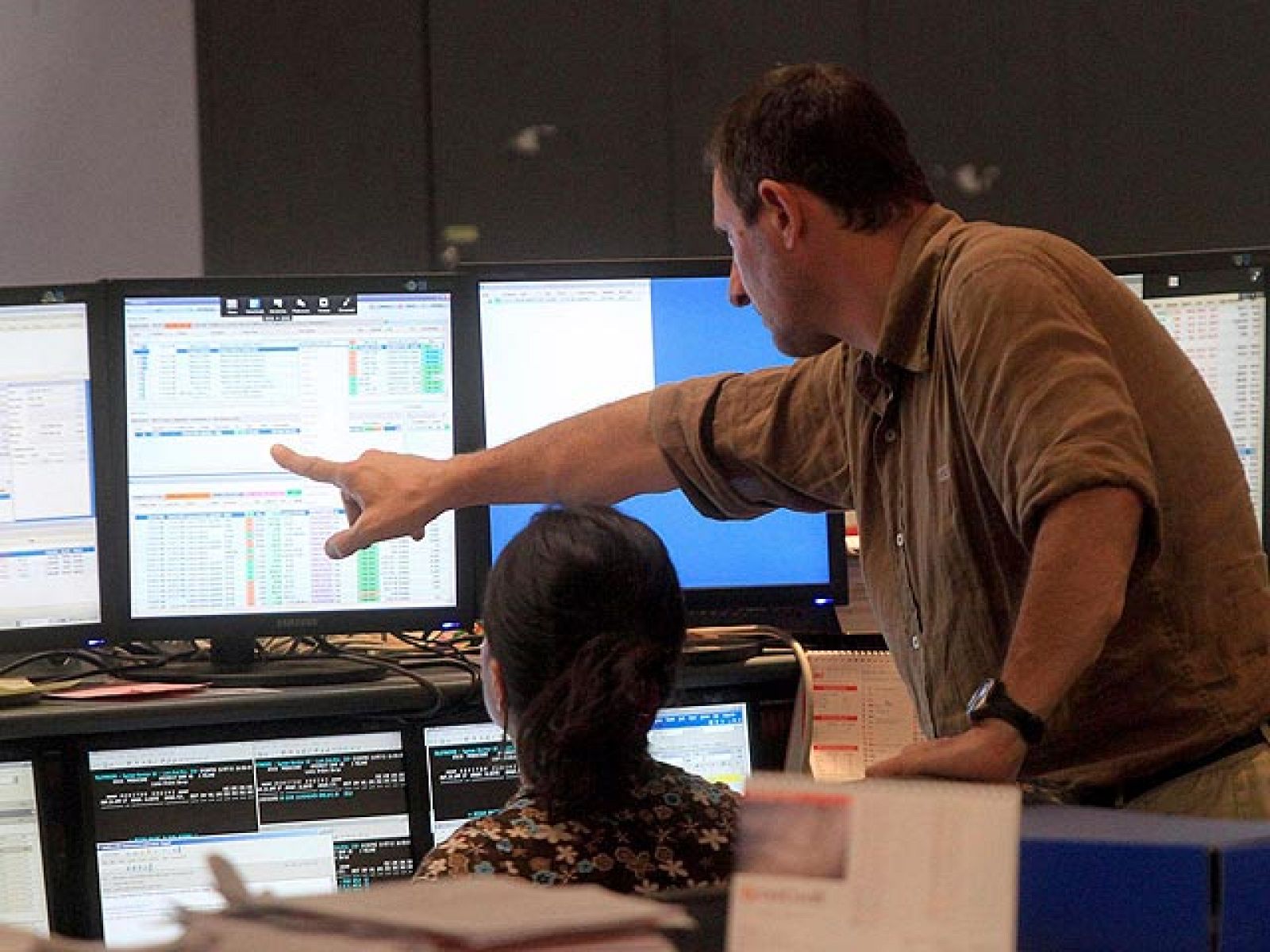 España e Italia logran estabilizarse tras una jornada de nervios en los mercados