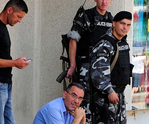  - Comicios violentos