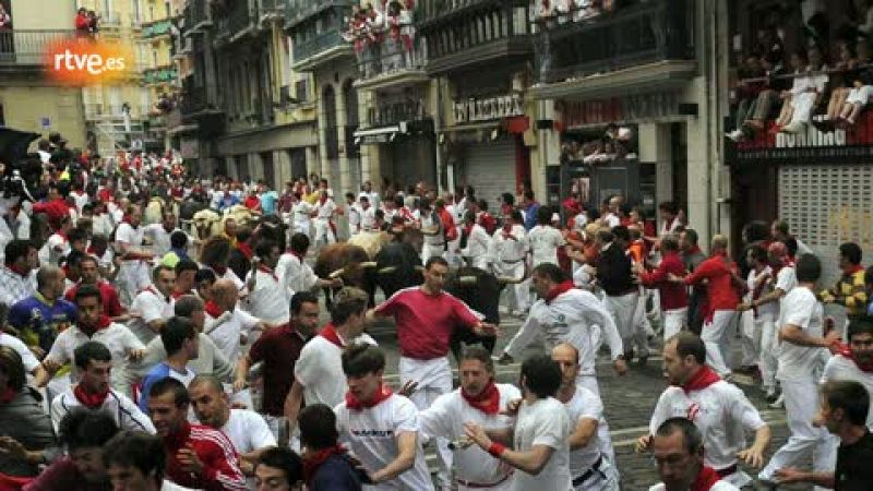 RNE te narra el séptimo encierro de San Fermín 2011 en imágenes | Ver