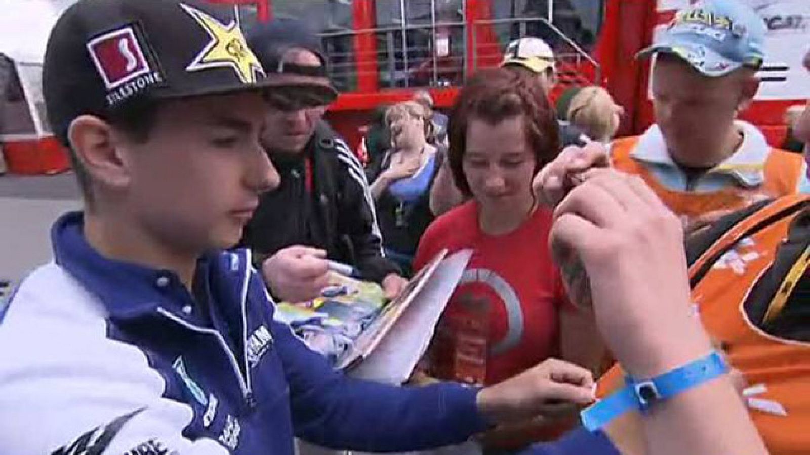 Sachsenring recibe a los pilotos | Ver