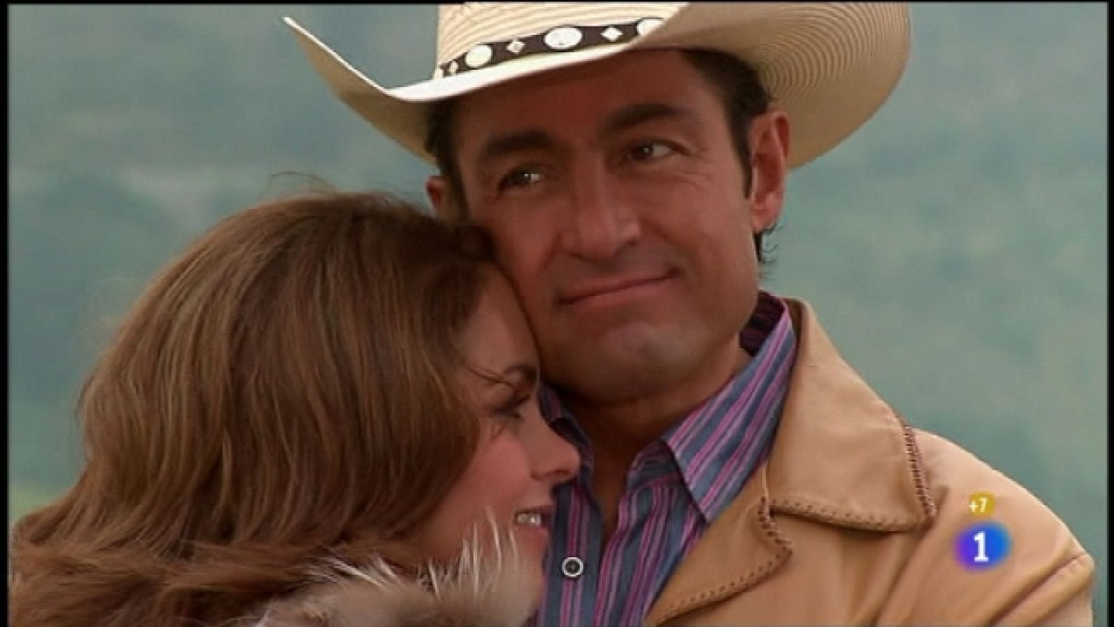 Soy tu dueña - Capítulo 103 - Ivana, detenida y acorralada por el Comandante Toledo, toma una decisión drástica - Ver ahora