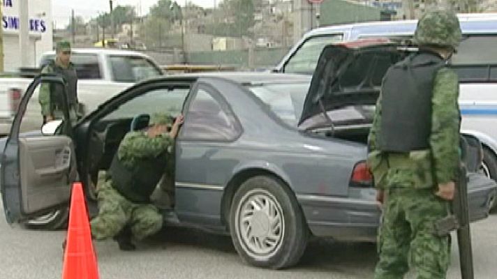 Telediario 1 - En México los tribunales civiles juzgarán a partir de ahora a los militares que violen los derechos humanos