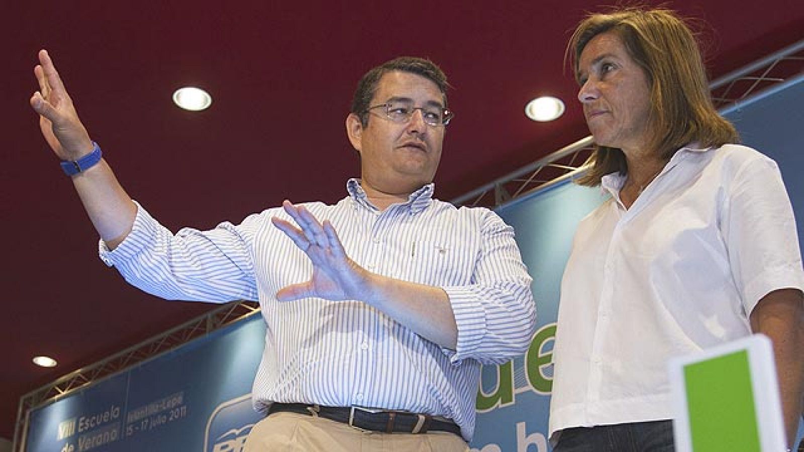 Ana Mato defiende la honradez de Camps