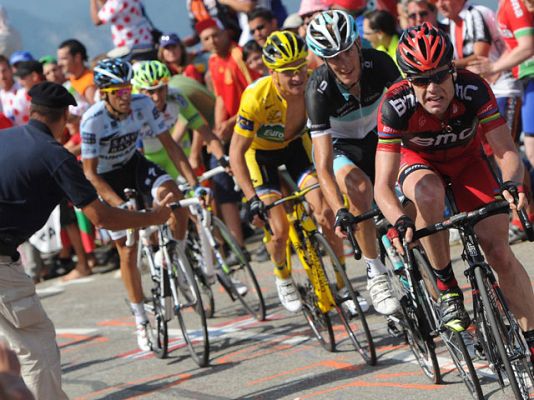 Tour de Francia - Contador, a la defensiva