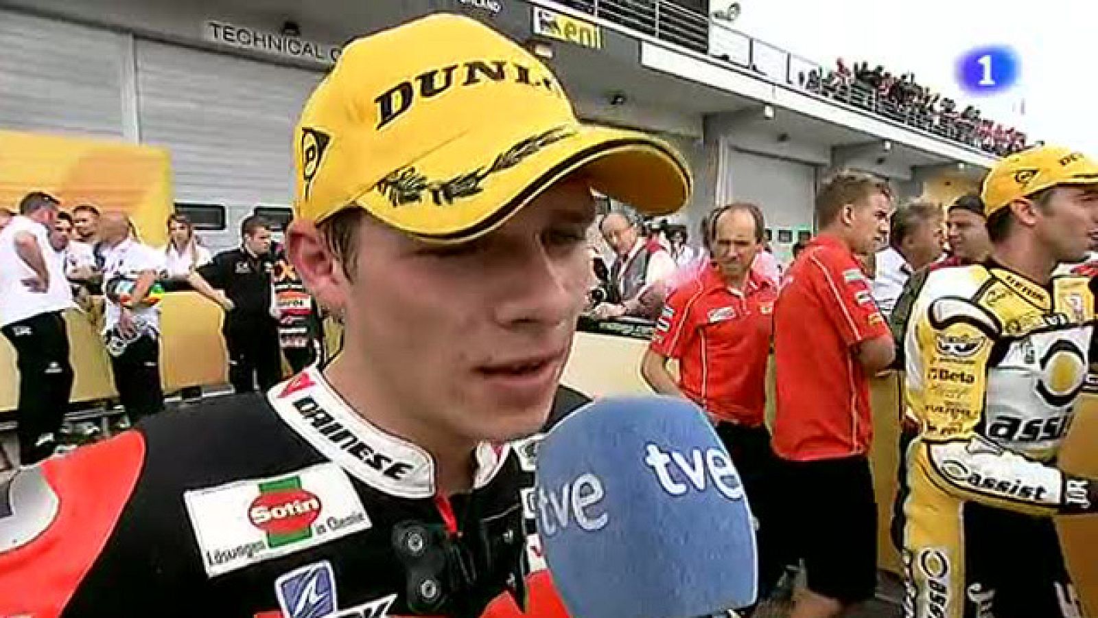 Bradl: "Márquez va muy rápido" | Ver