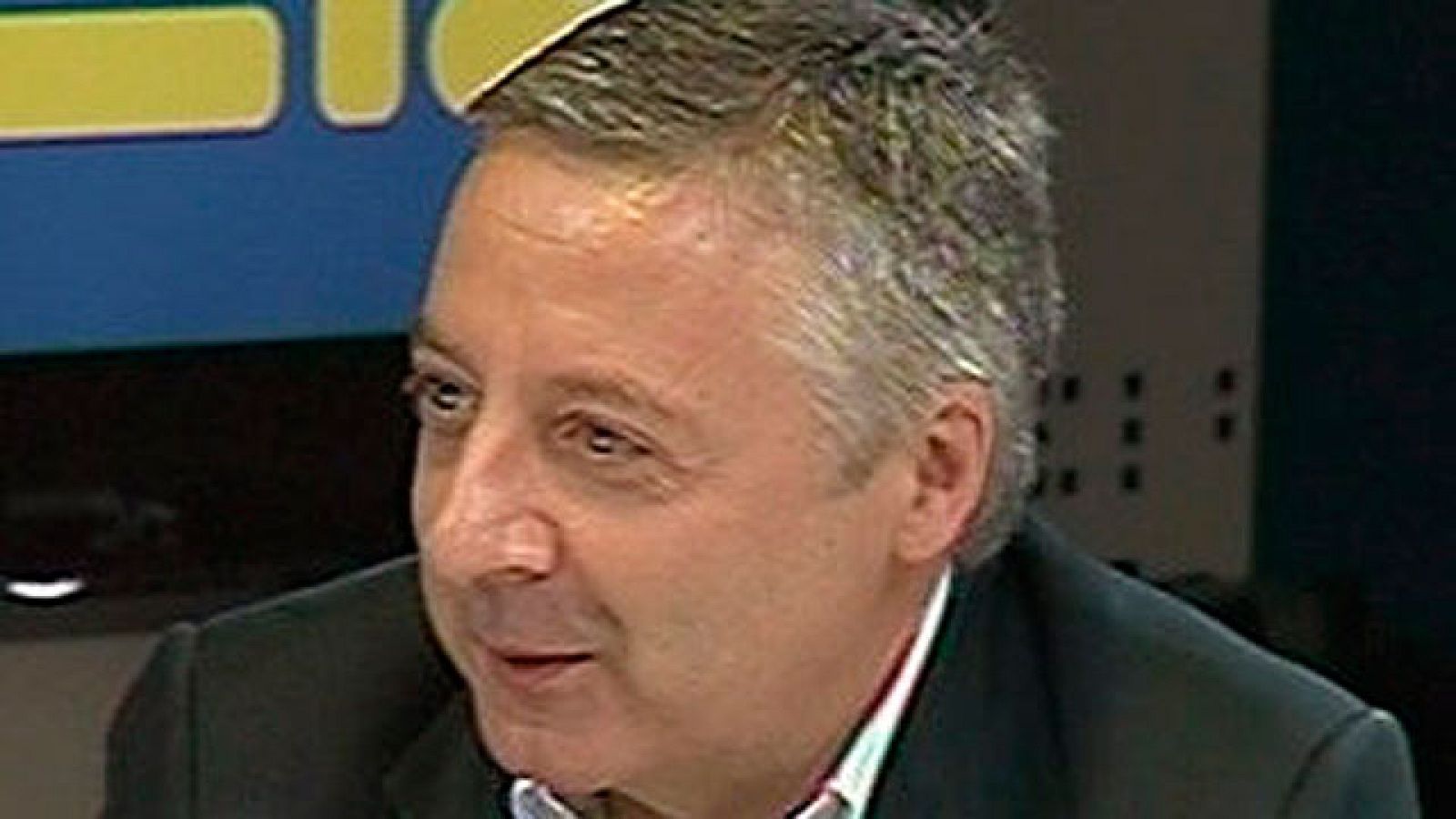 Blanco apoya a Rubalcaba y pide una contribución a la banca para crear empleo