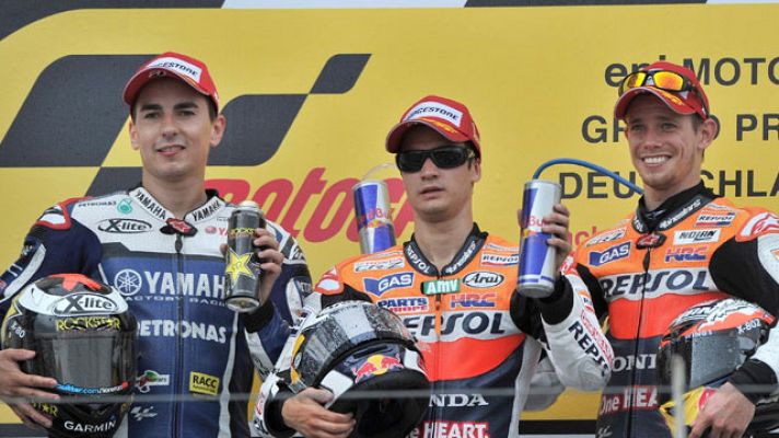 Telediario 1 - Telediario 2 en 4' - 17/07/11