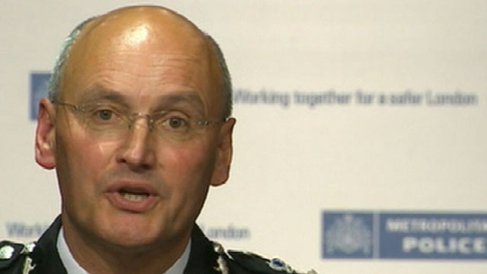 Dimite el jefe de Scotland Yard por las escuchas ilegales