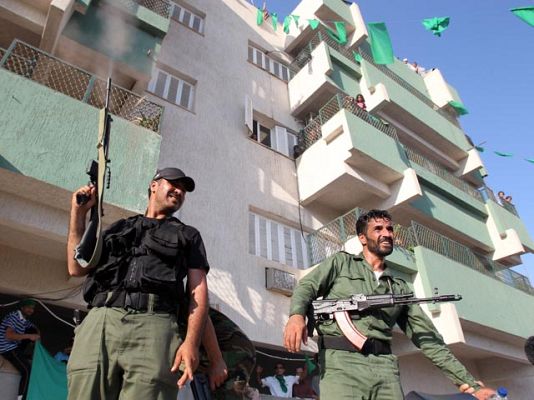 Telediario 1 - EE.UU. habla con emisarios de Gadafi