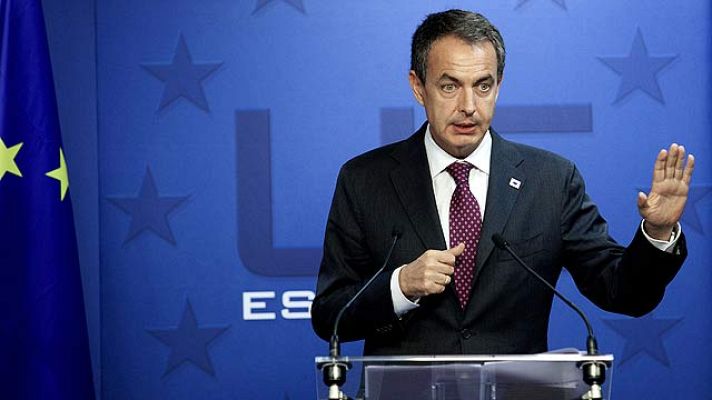 Informativo 24h - Zapatero habla tras el Eurogrupo