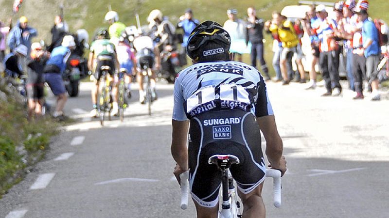 Contador se desfonda en el Galibier