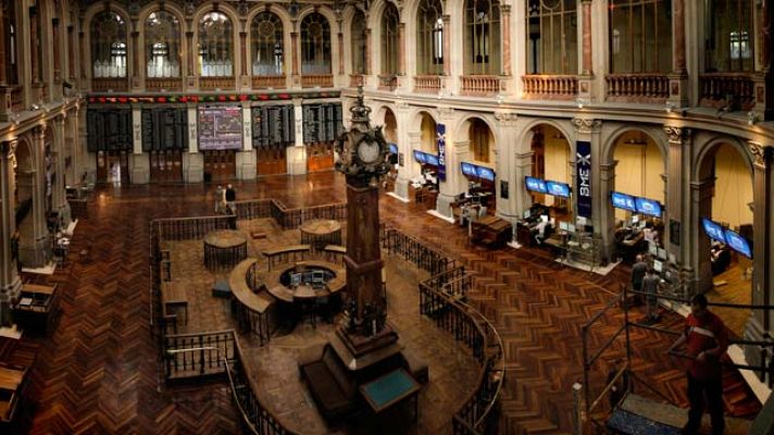 Informativo 24h - La Bolsa de Madrid es la que más sube, algo más del 1,5%