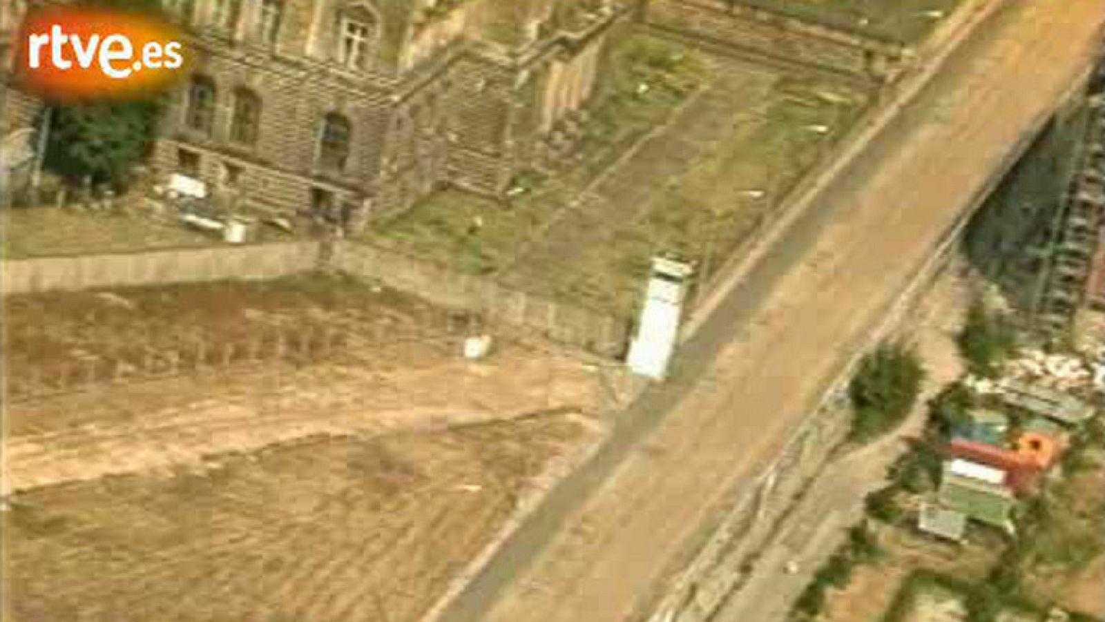 Se levanta el muro de Berlín (1961)