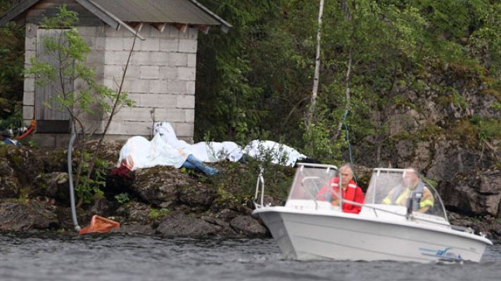 Telediario 1 - Tragedia en la isla de Utoya