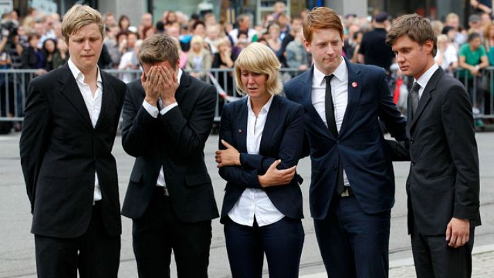 Telediario 1 - Funeral en la Catedral de Oslo