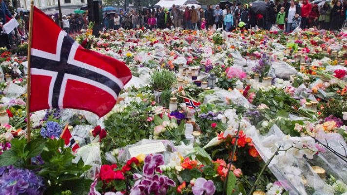 Telediario 1 - Telediario 1 en 4' 25/07/2011