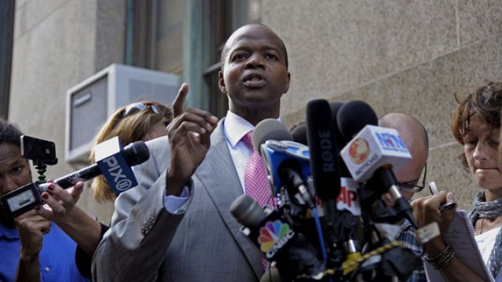 Telediario 1 - Pospuesto el caso Strauss-Kahn