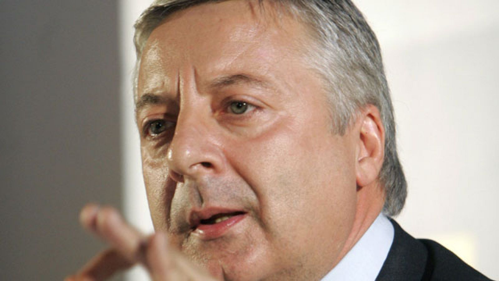 Blanco asegura que el Ejecutivo seguirá tomando decisiones