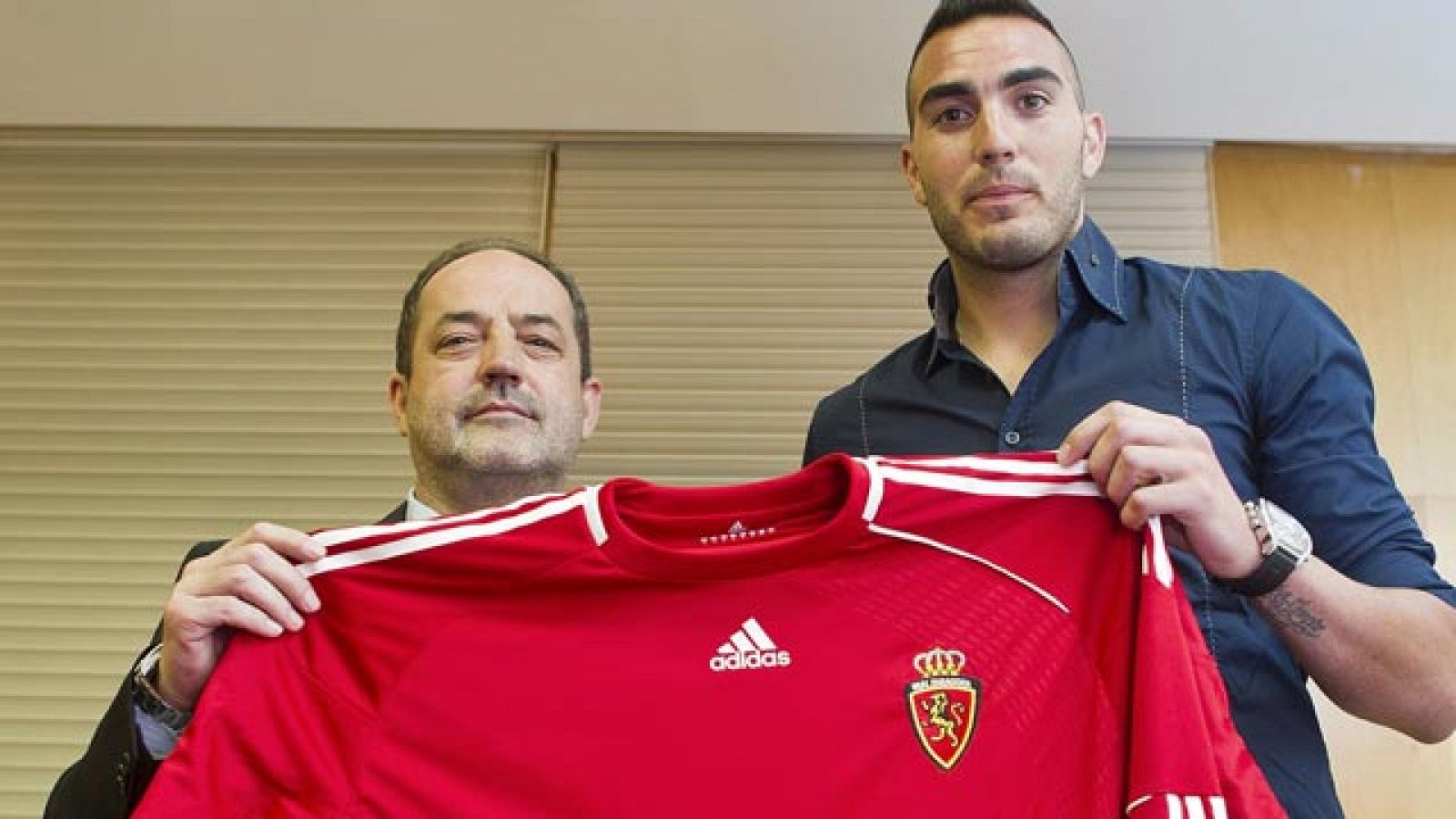 El club maño, ante las críticas, ha explicado el valor real de la operación por el portero Roberto, procedente del Benfica