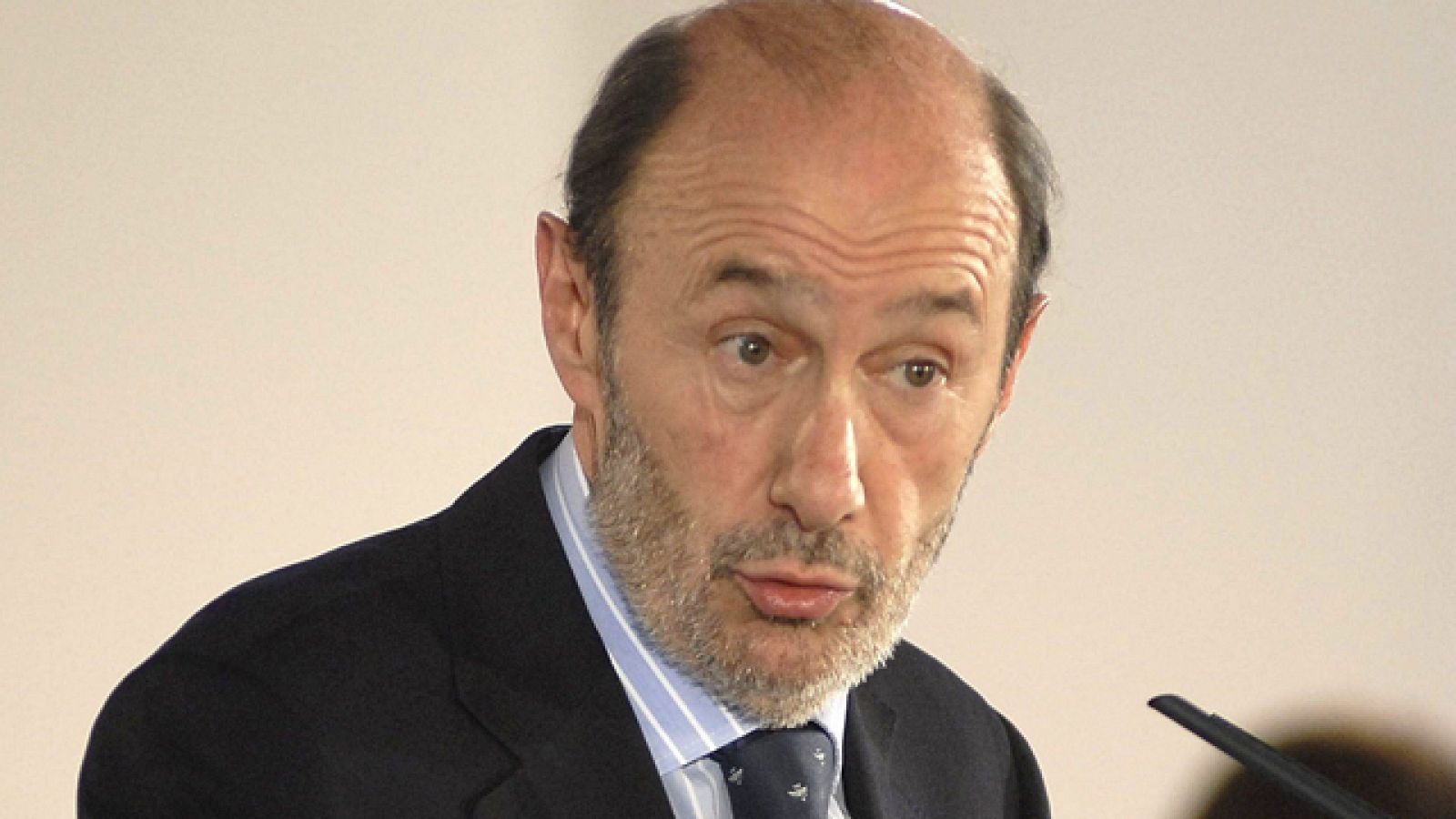 El 15M tema de enfrentamiento entre PSOE y PP