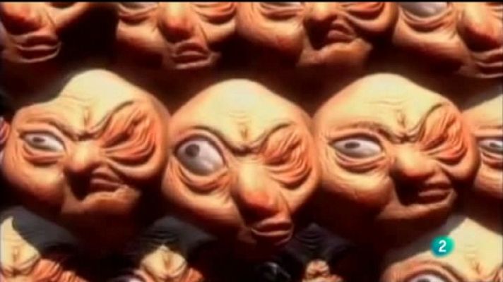 Miradas 2 - Abierto por vacaciones, 1