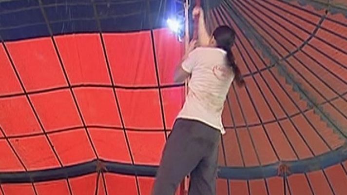 Telediario 1 - Escuela de circo en Cali