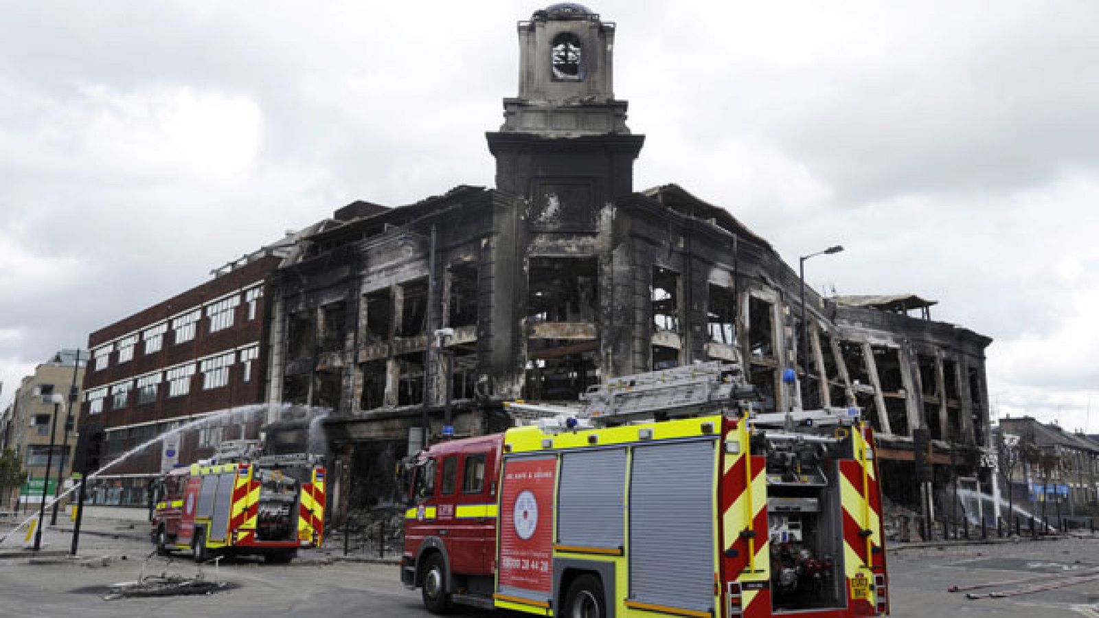 Scotland Yard ha defendido su actuación en los disturbios de Tottenham